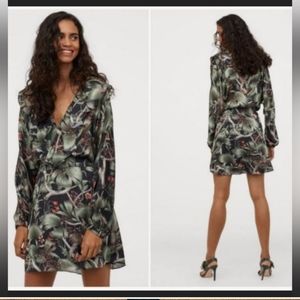 Johanna Orbitz x H&M dress size M in EUC